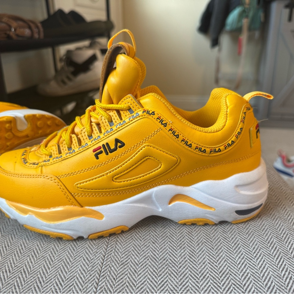 Fila Bold Yellow Sneakers with White Accents